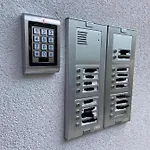 Dbr -dobrinja Sarajevo-free Garage サラエヴォ