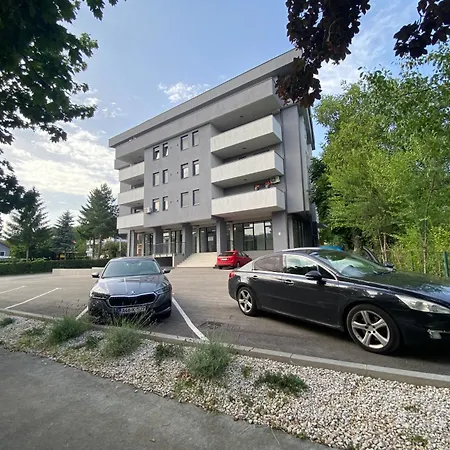 Dbr -dobrinja Sarajevo-free Garage *