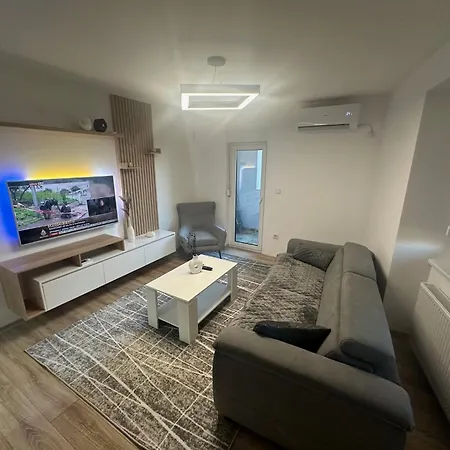 公寓 Dbr -dobrinja Sarajevo-free Garage 塞拉耶佛